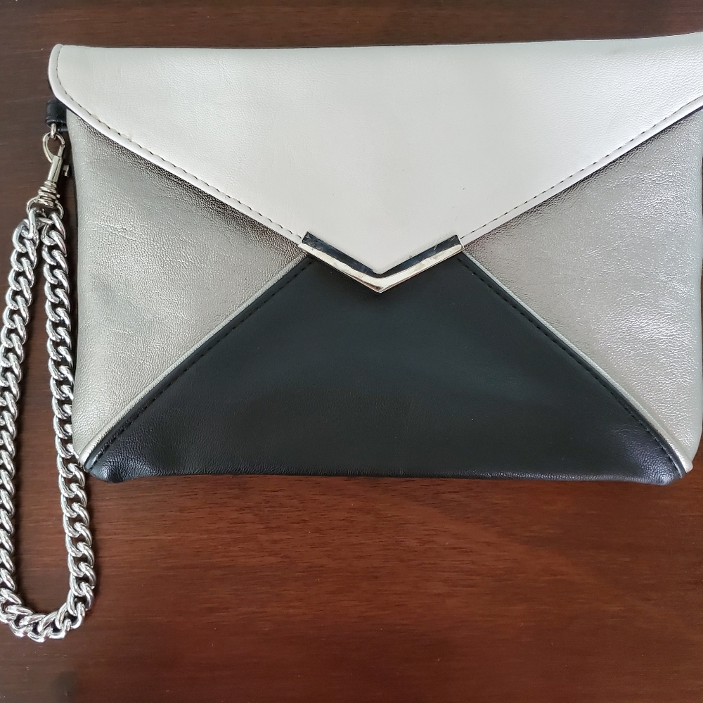 Express Wristlet